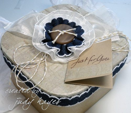 judy_hayes_denim_and_ribbon_box_topper-14