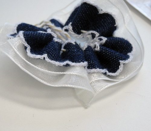 judy_hayes_denim_and_ribbon_box_topper-5