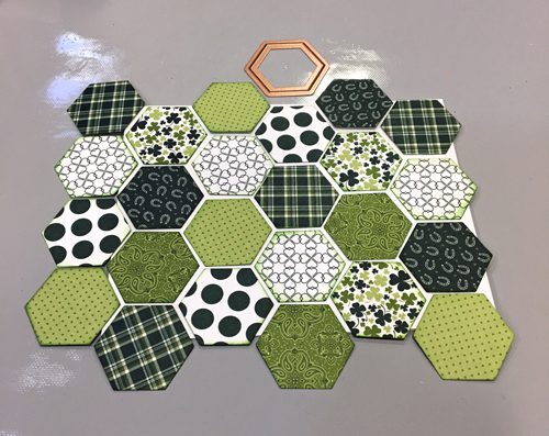 MargieHiguchi 500 DImensionalHexagonEmeraldCd 031717 Step2