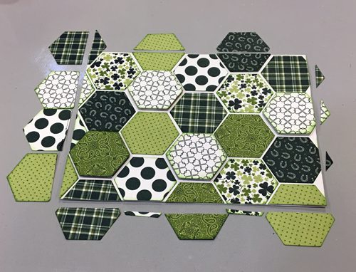 MargieHiguchi 500 DImensionalHexagonEmeraldCd 031717 Step4