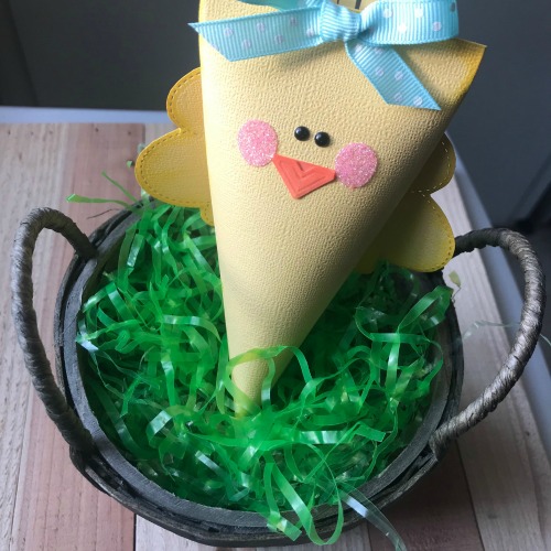 Easter Chick Treat Containers by Shellye McDaniel for Scrapbook Adhesives by 3L