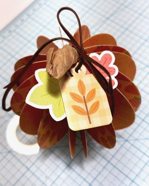 Paper Pumpkin Decor by Jennifer Ingle for Scrapbook Adhesives by 3L 
